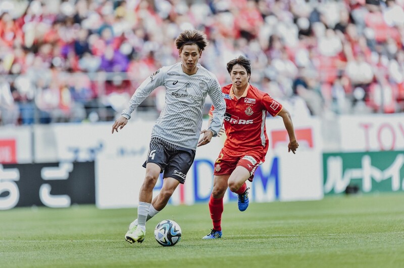 Kashima Antlers vs Nagoya Grampus - Sức ép khủng khiếp